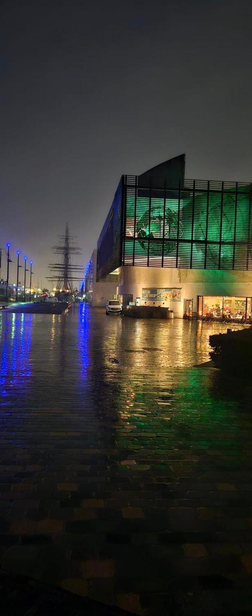 Gemuetl Wohnung Mit Blick Auf Den Hafen Bremerhaven Exterior photo